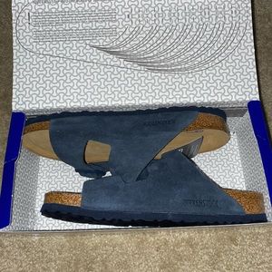 Night suede Birkenstock’s